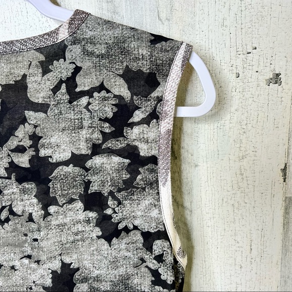Cabi Gray Print Sleeveless Top - Picture 5 of 6